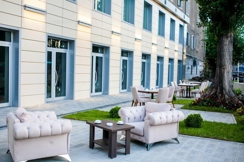 Gsg Hotel Tbilisi Esterno foto