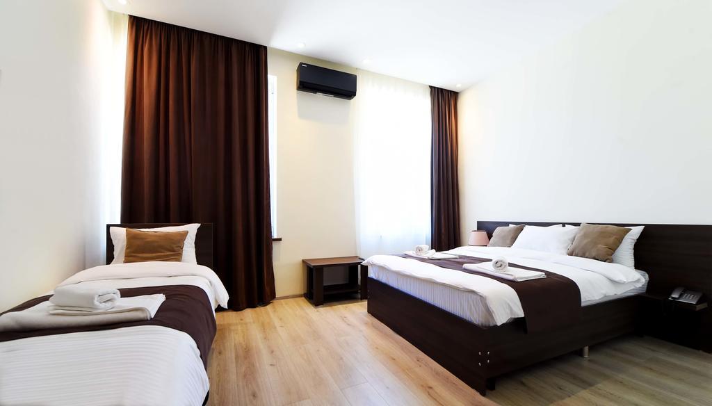 Gsg Hotel Tbilisi Esterno foto