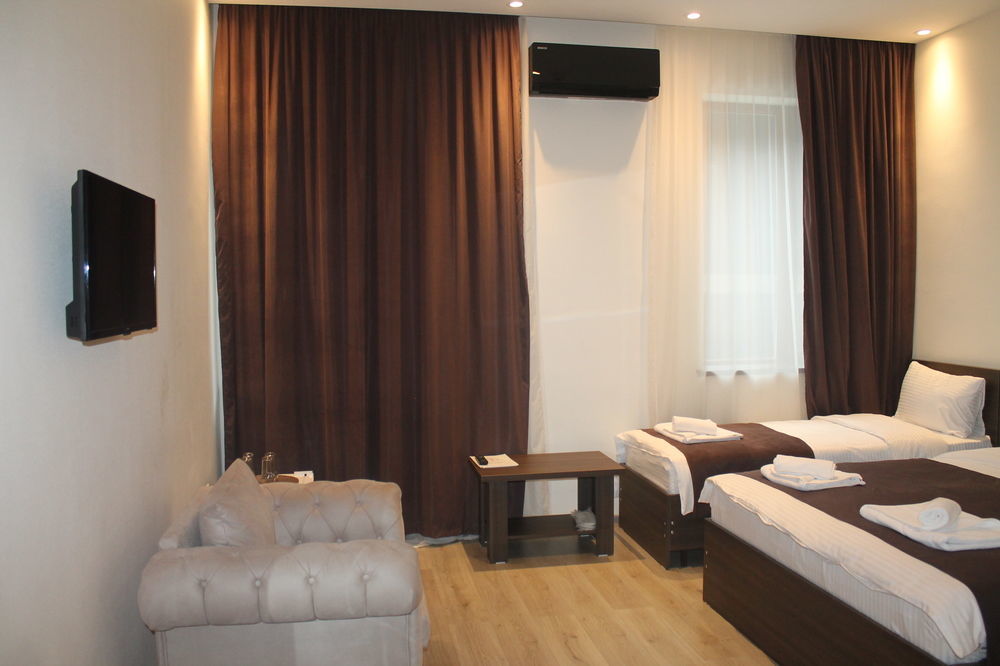 Gsg Hotel Tbilisi Esterno foto